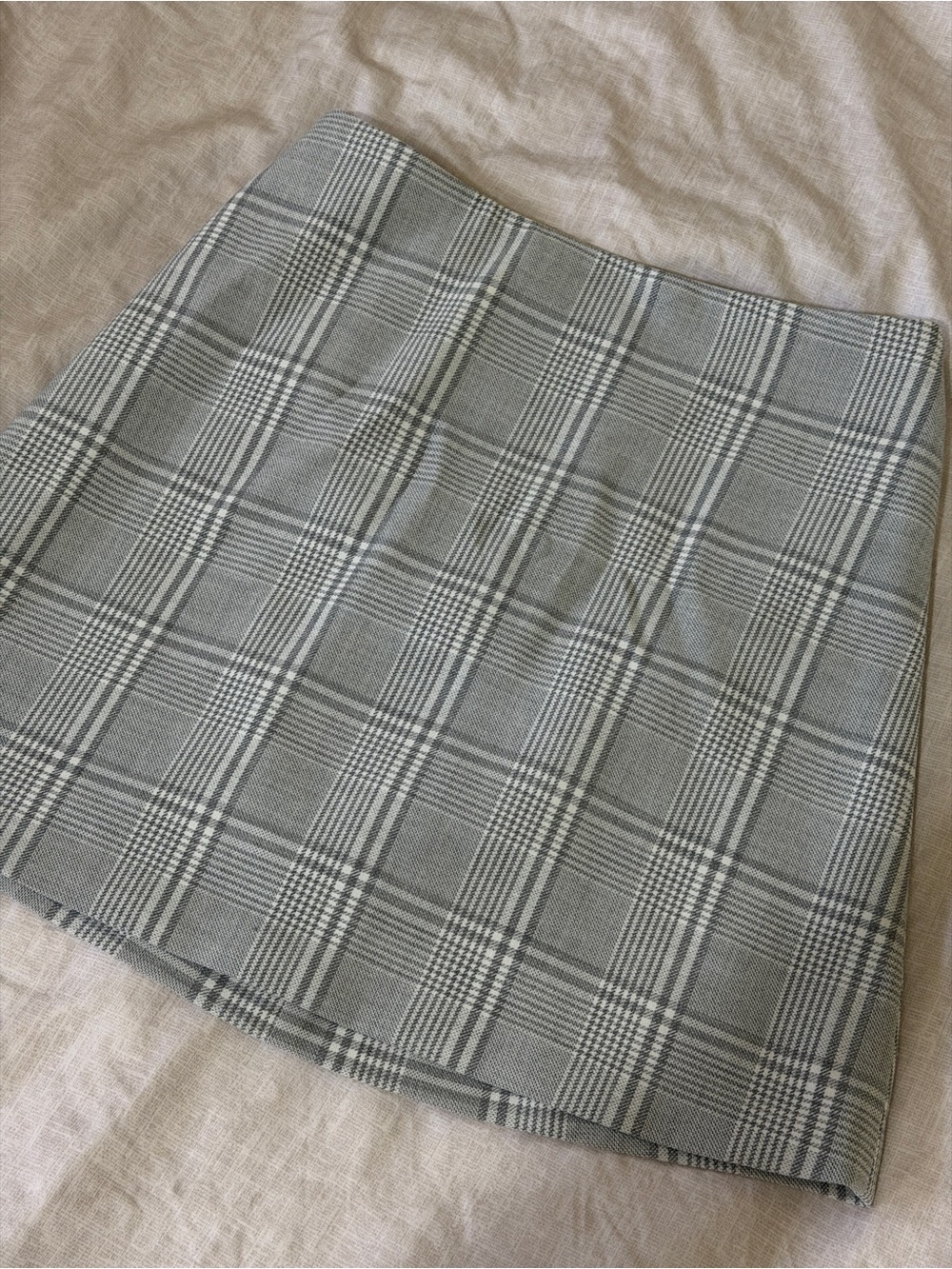 Aritzia Wilfred Classic Gray Plaid Mini Skirt